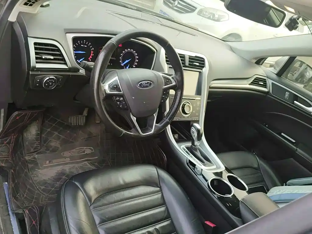 Ford Mondeo — миниатюра 10