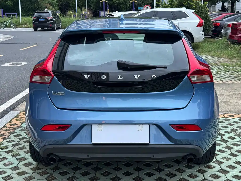 Volvo V40 — миниатюра 5
