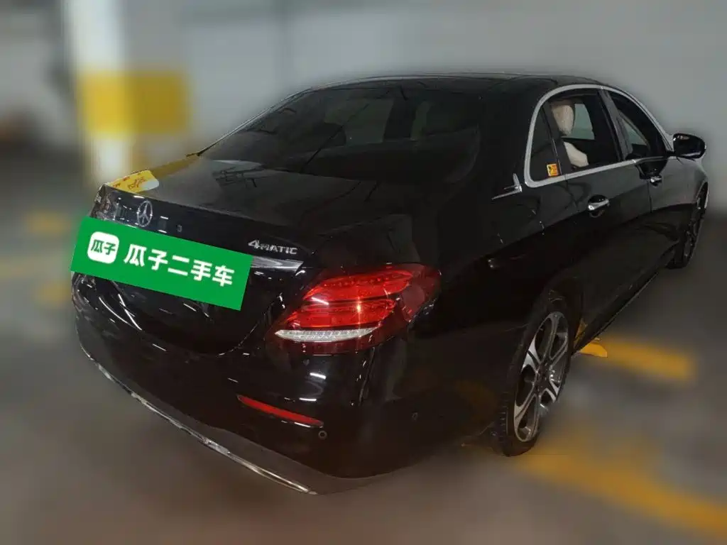 Mercedes-Benz E-Class — миниатюра 6