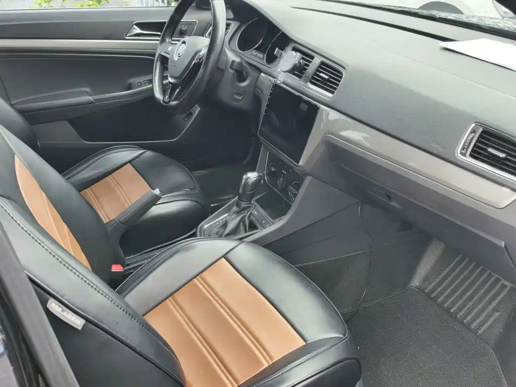 Volkswagen Lavida — миниатюра 6