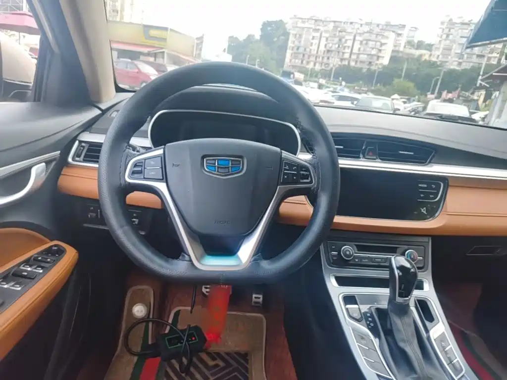 Geely Vision S1 — миниатюра 11