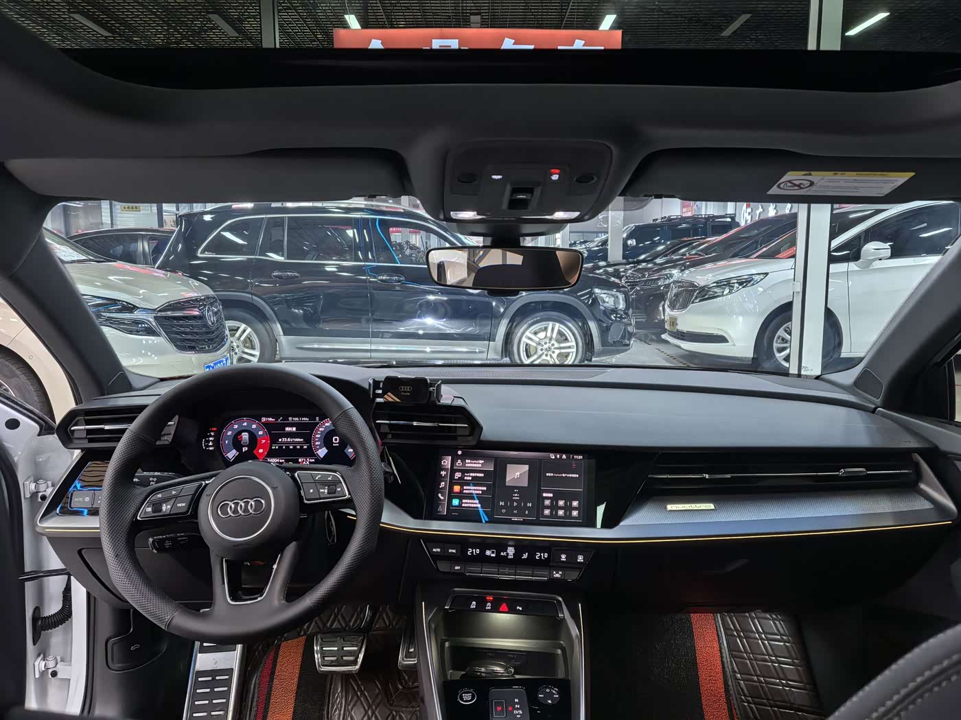 Audi A3 1.4 л 2023 г. Белый, пробег 34000 км
