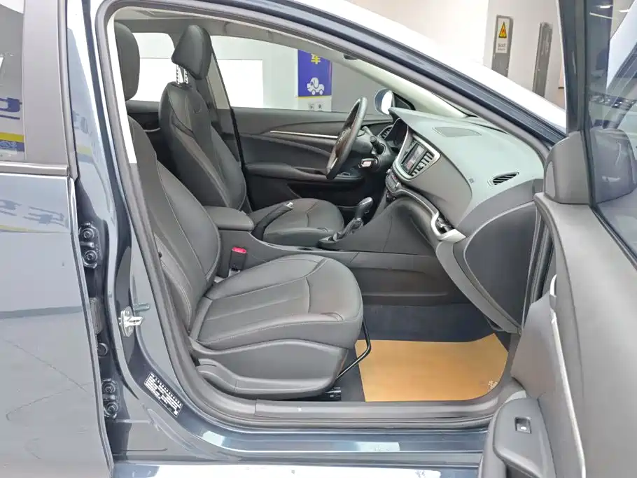 Buick Excelle — миниатюра 8