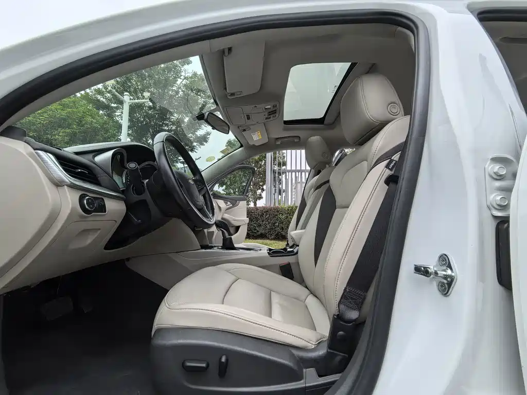 Chevrolet Malibu — миниатюра 10