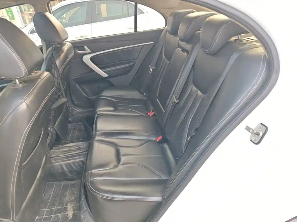 Geely Emgrand — миниатюра 17