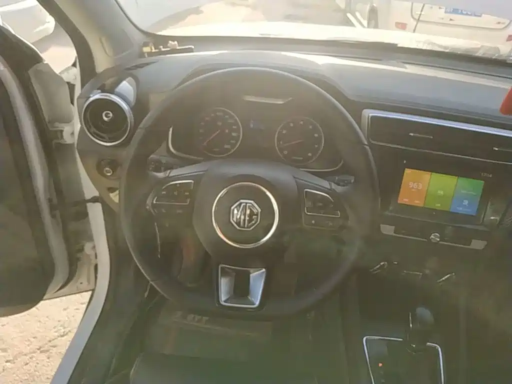 MG ZS — миниатюра 11