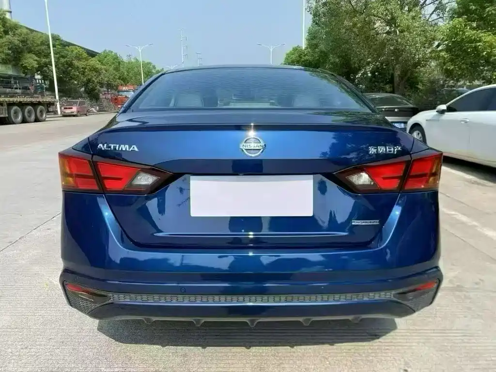 NISSAN TEANA