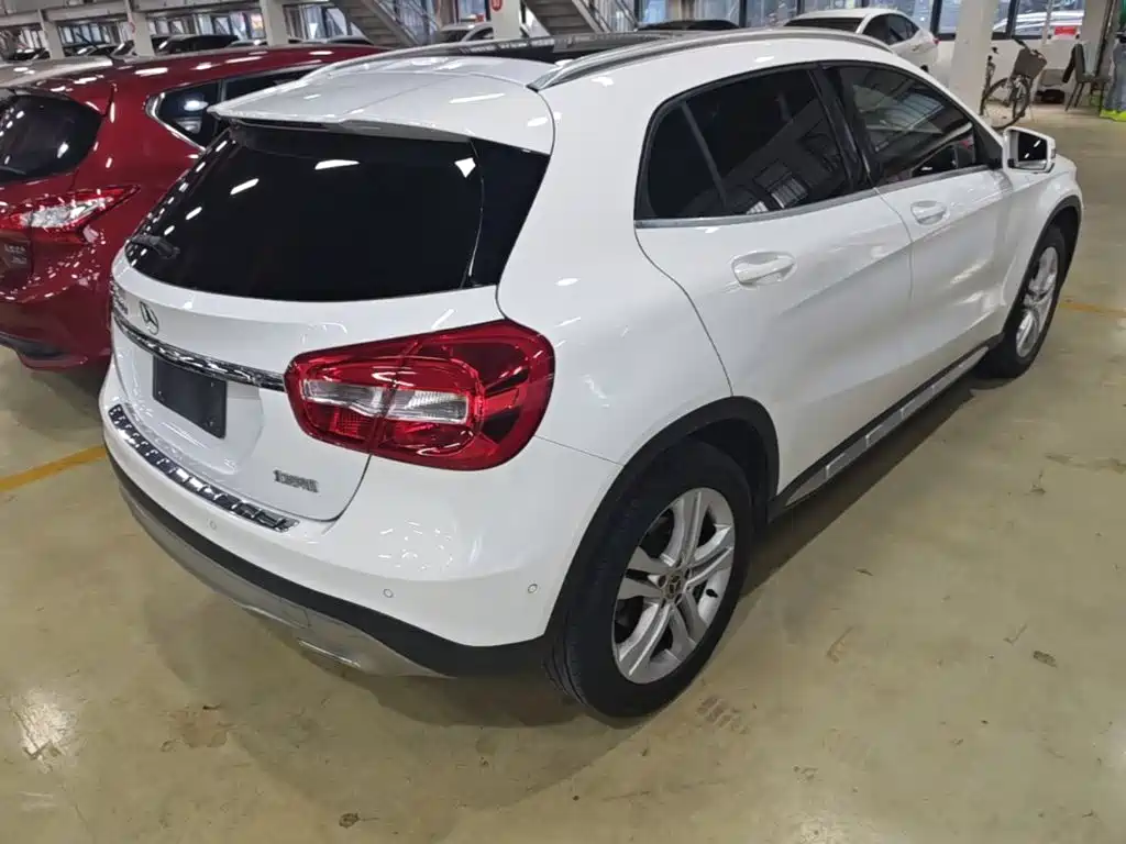 Mercedes-Benz GLA — миниатюра 7