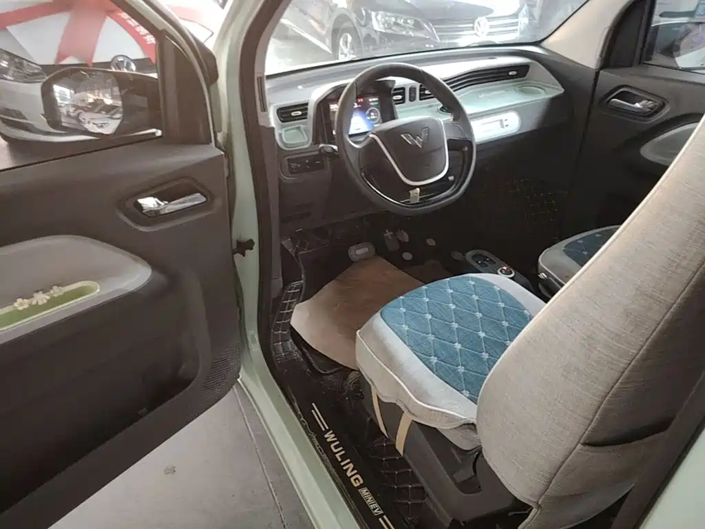Wuling MINIEV — миниатюра 15