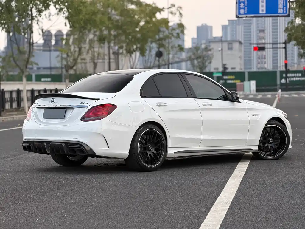 Mercedes-Benz C-Class AMG — миниатюра 5