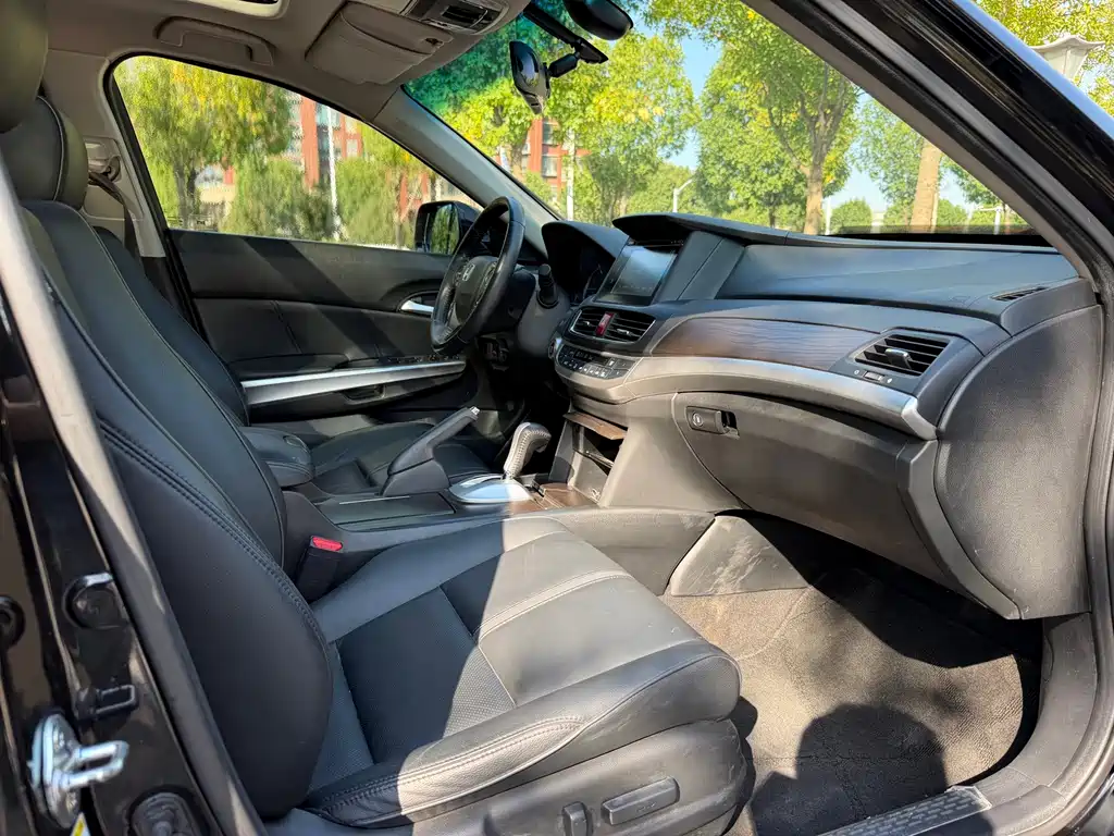 Honda Crosstour — миниатюра 12