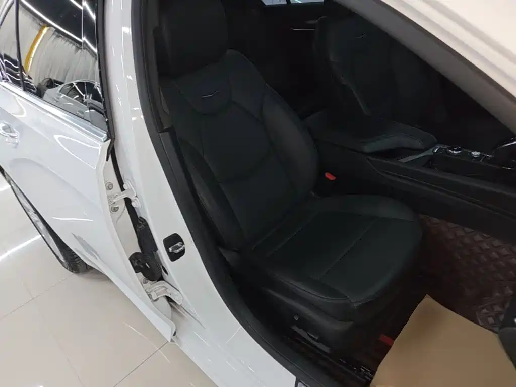Cadillac CT5 — миниатюра 25