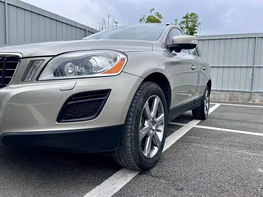 Volvo XC60 (Import) — миниатюра 7