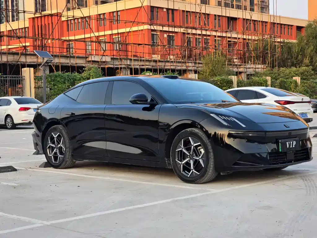 Lynk & Co 10 — миниатюра 3