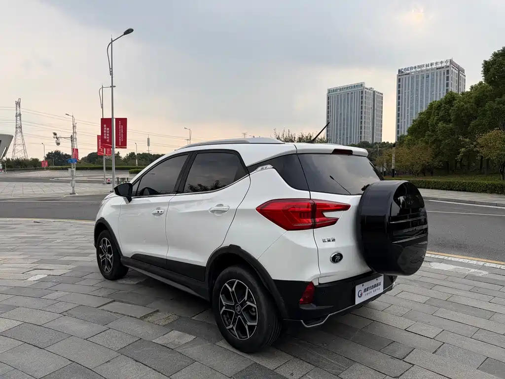 BYD Yuan Pro — миниатюра 8