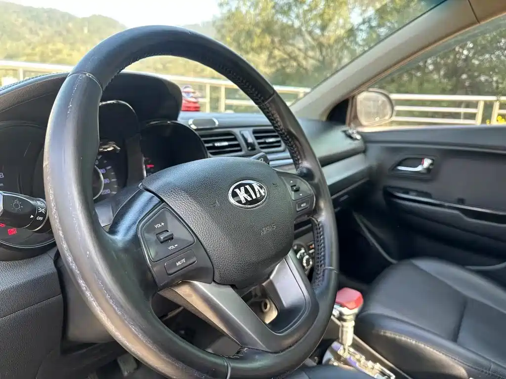 Kia K2 — миниатюра 4