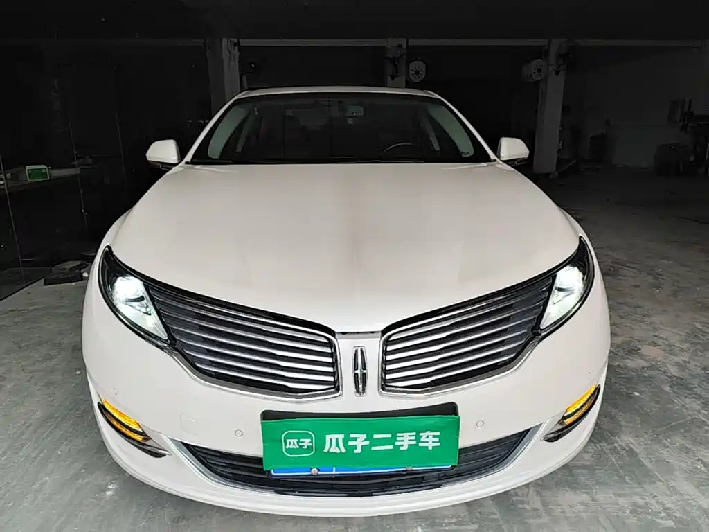 Lincoln MKZ — миниатюра 3