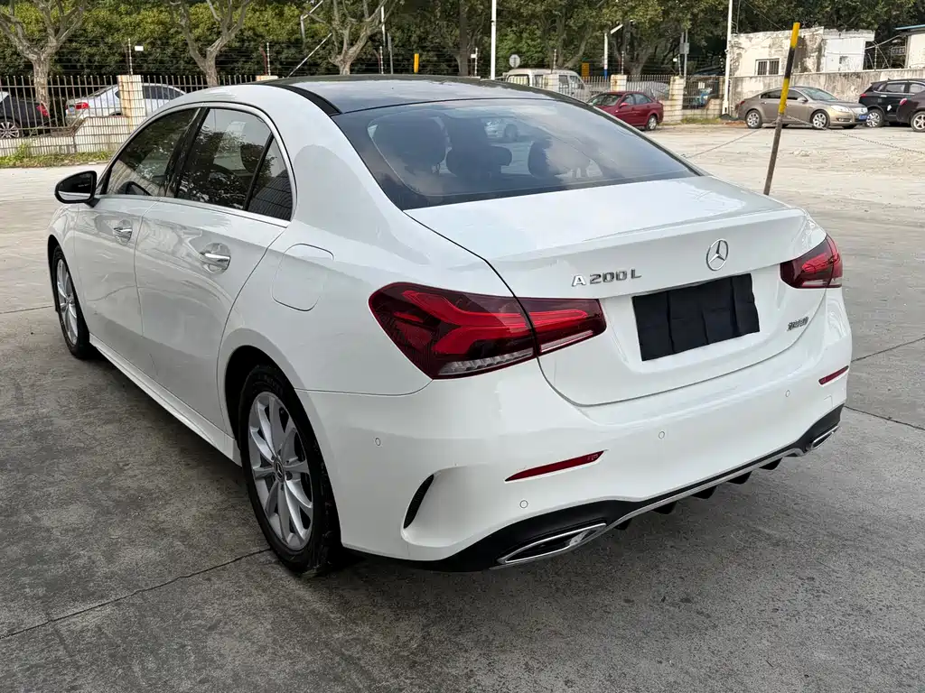 Mercedes-Benz A-Class — миниатюра 6