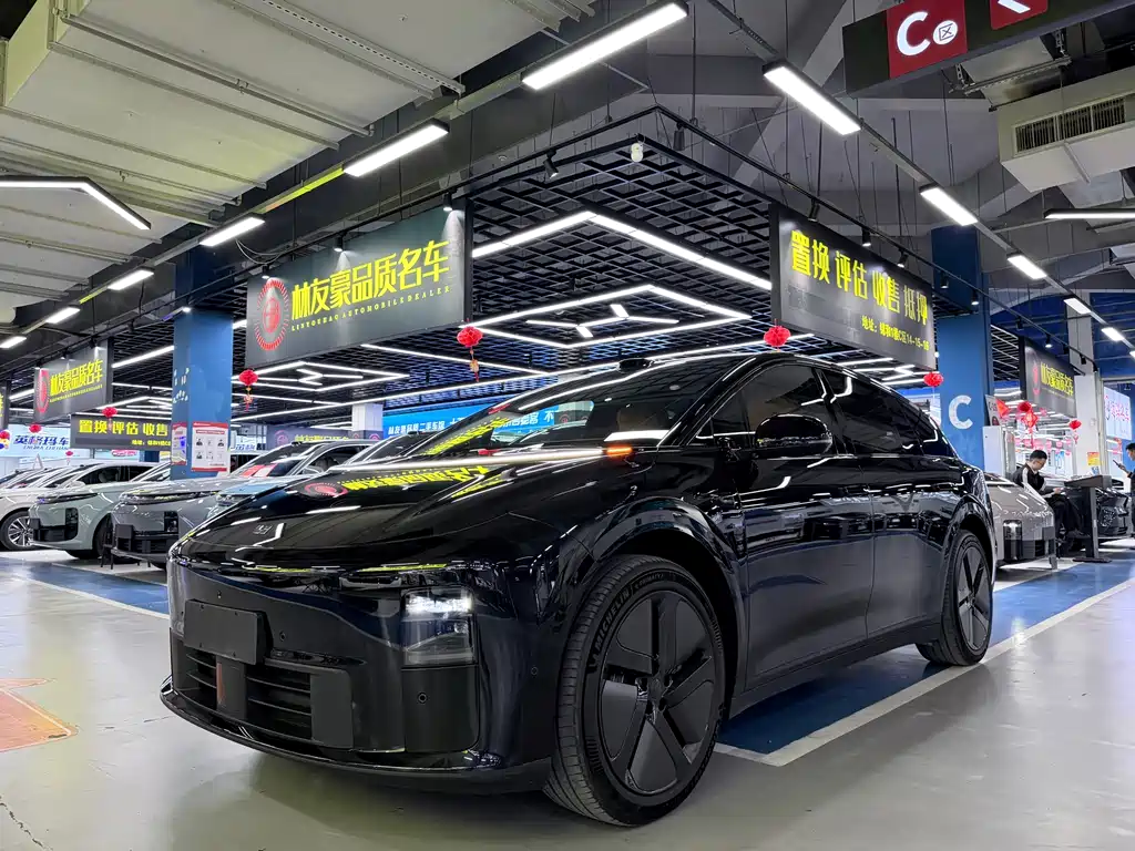Li Auto 理想i6 2025