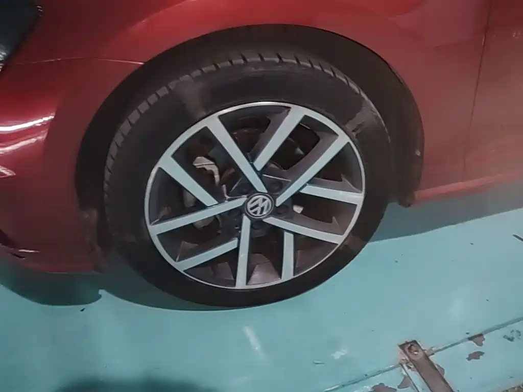 Volkswagen Golf — миниатюра 23