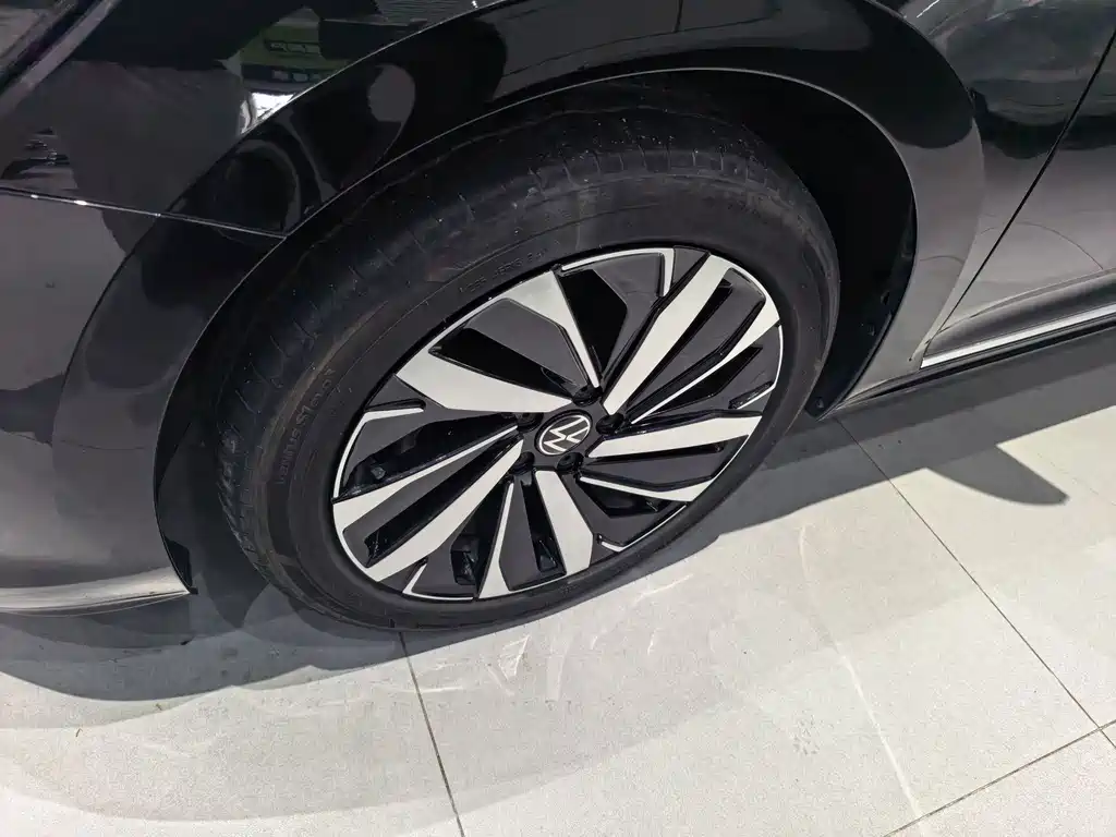 Volkswagen Passat — миниатюра 4