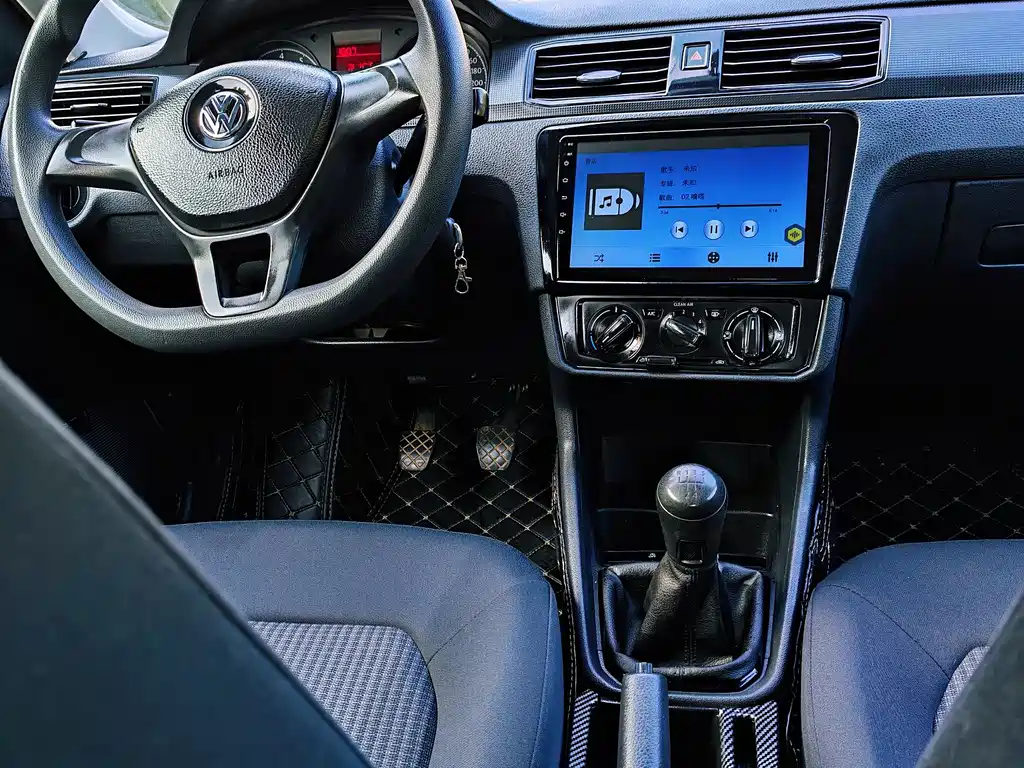 Volkswagen Santana — миниатюра 24