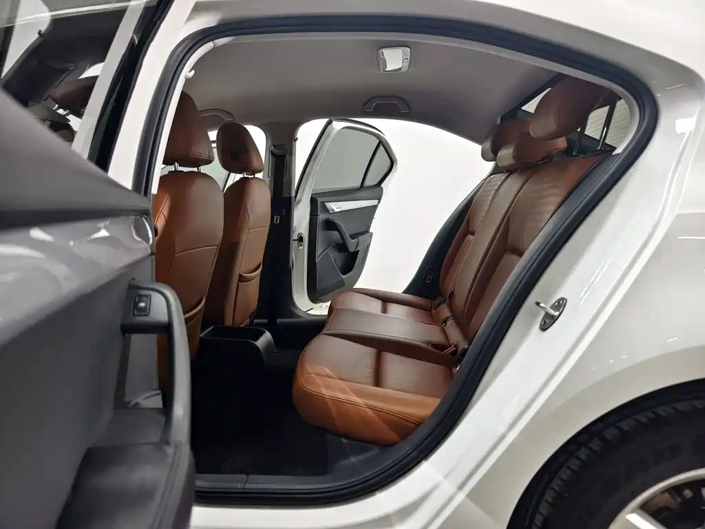 Skoda Octavia — миниатюра 10