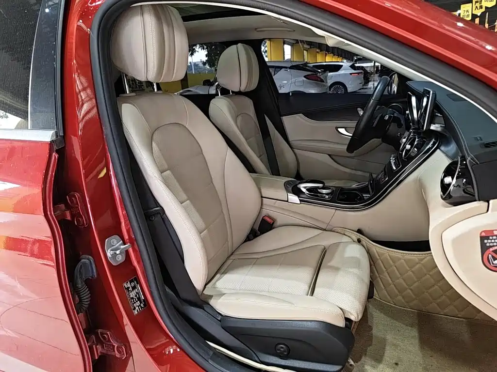 Mercedes-Benz C-Class — миниатюра 10