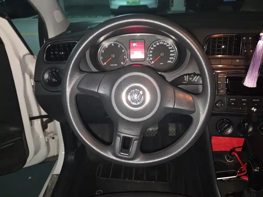 Volkswagen Polo — миниатюра 15
