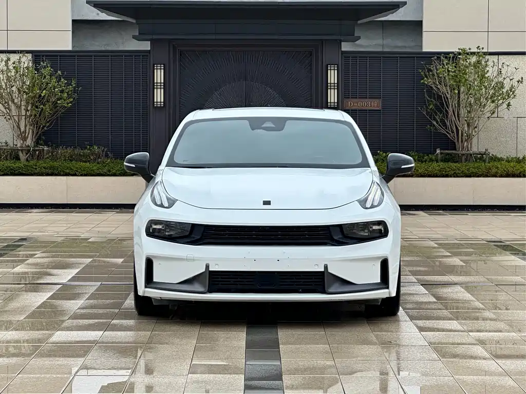 Lynk & Co 03 — миниатюра 2