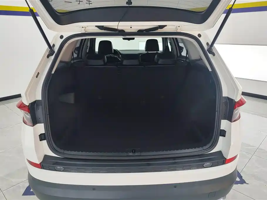 Skoda Kodiaq 2018 TSI330 5 мест Luxury