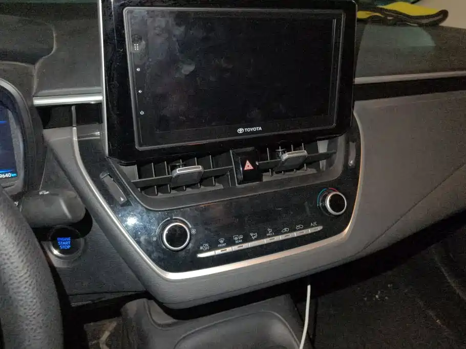 Toyota Corolla — миниатюра 13