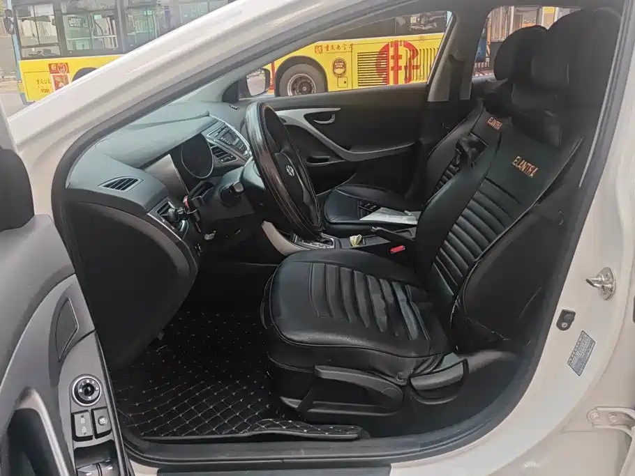 Hyundai Elantra Langdong — миниатюра 9