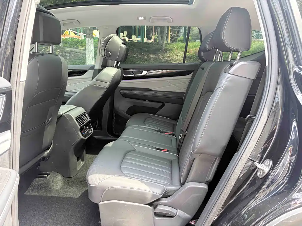 Volkswagen Teramont — миниатюра 12