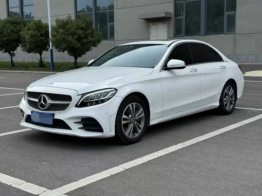 Mercedes-Benz C-Class 2019