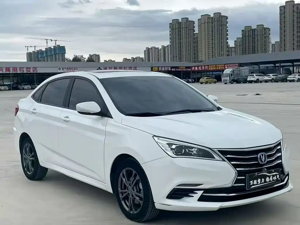 Changan Eado DT — миниатюра 3