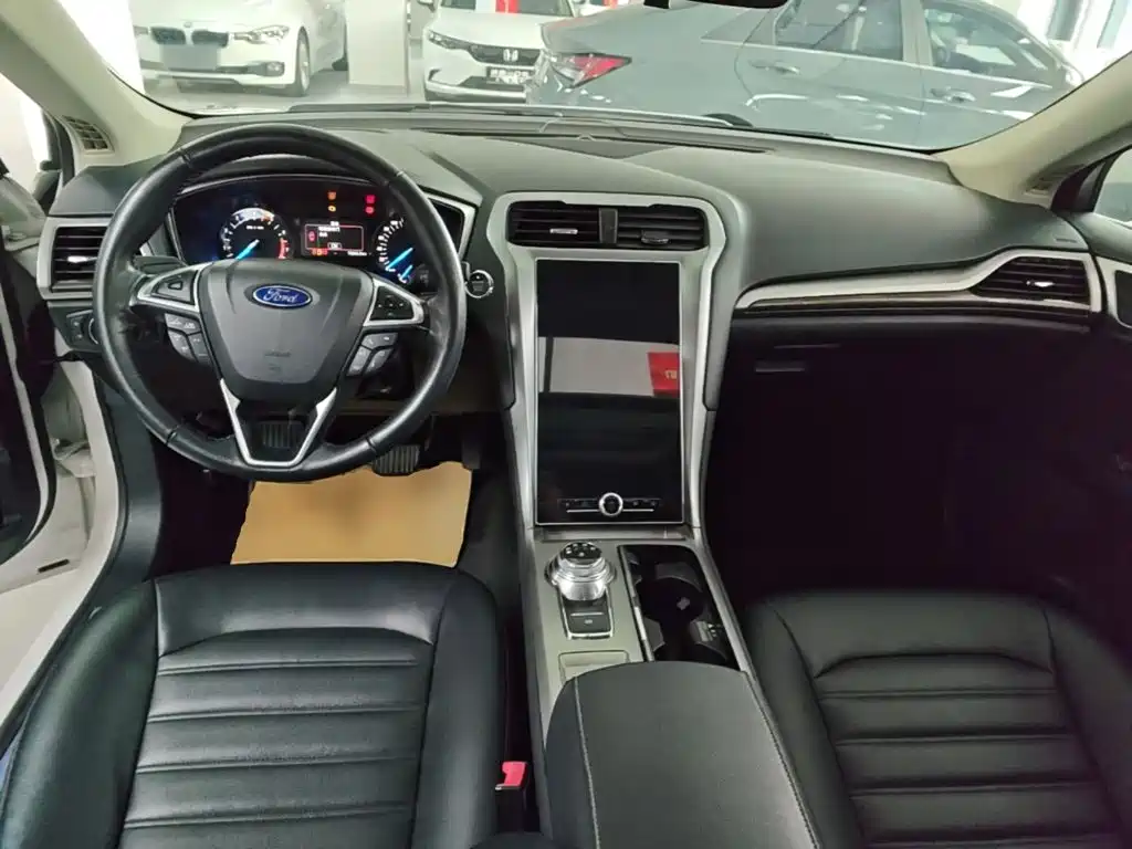 Ford Mondeo — миниатюра 10