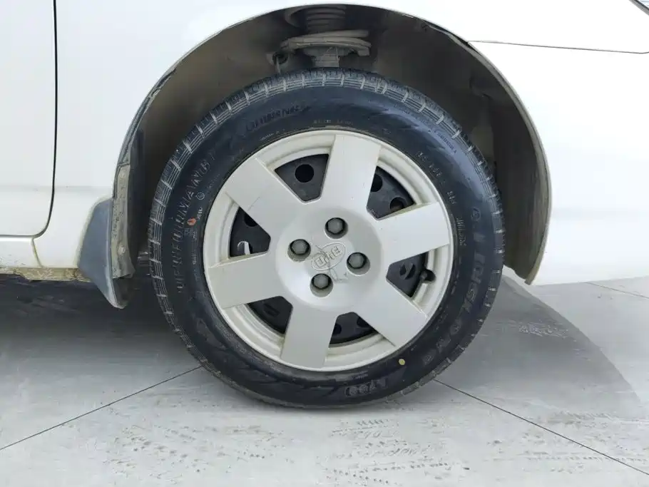 BYD F3 — миниатюра 6