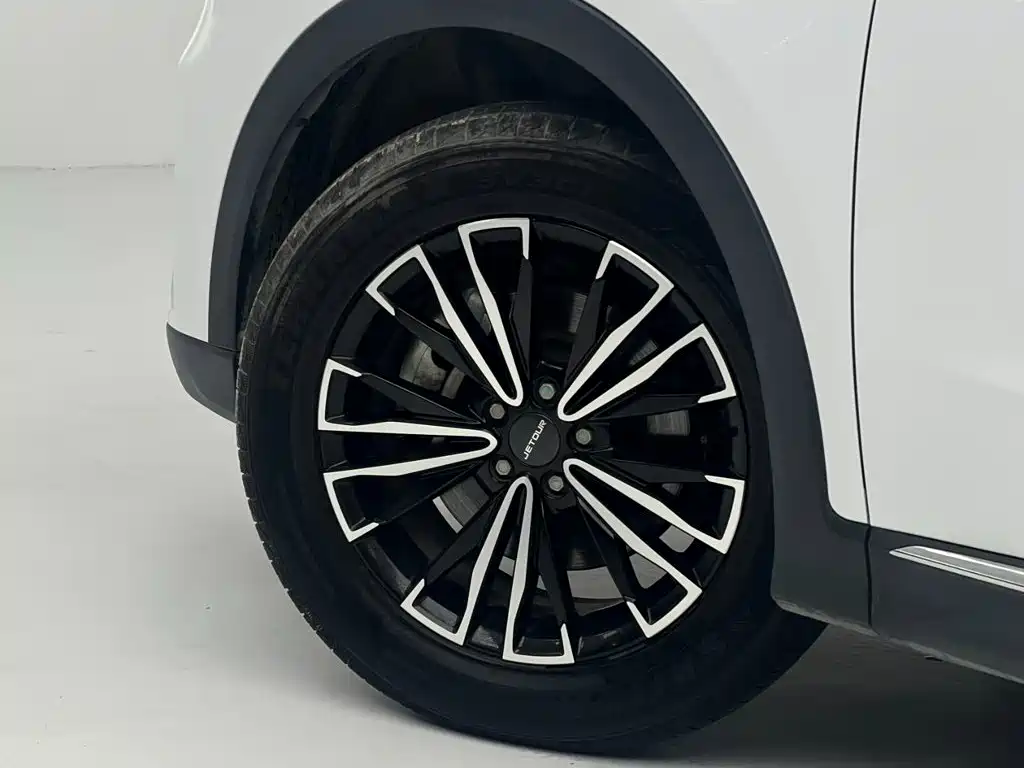 JETOUR X70 PLUS 2021 1.5T DCT PRO 5 мест
