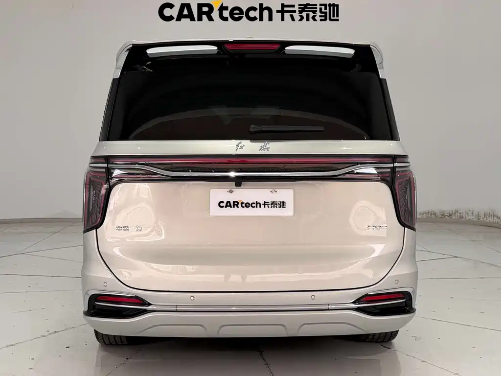 Hongqi HQ9 2023 2.0T