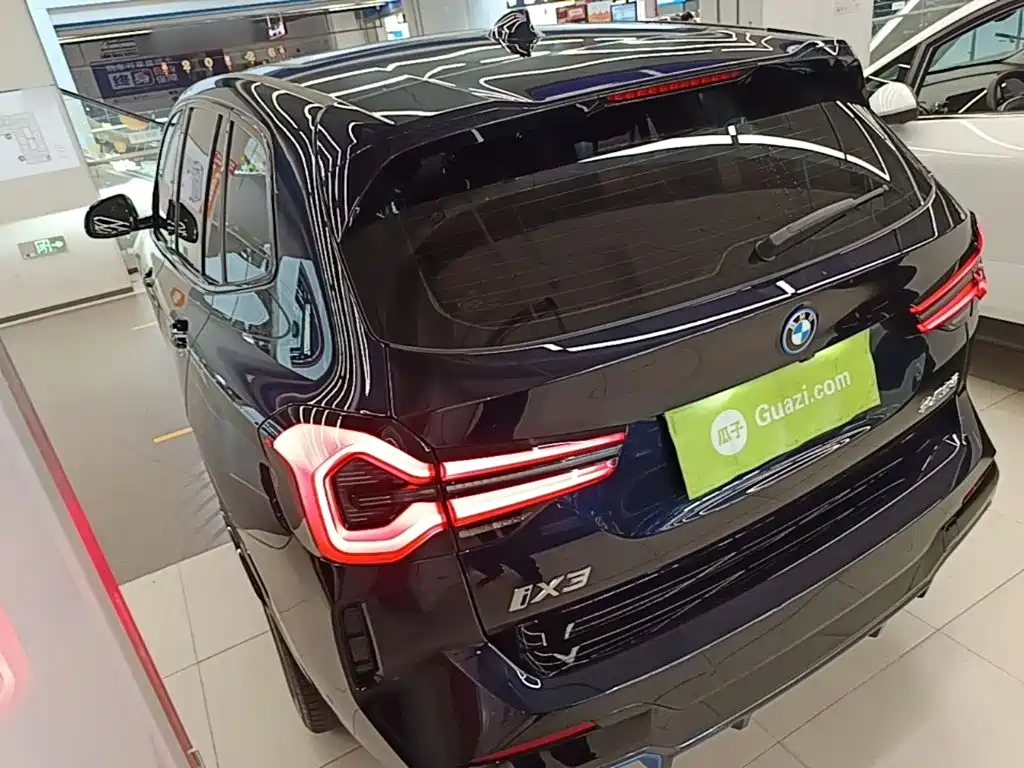 BMW iX3 — миниатюра 5