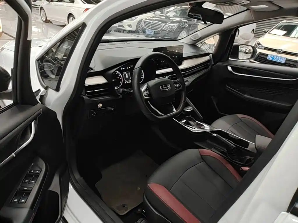 Geely Vision X3 — миниатюра 16