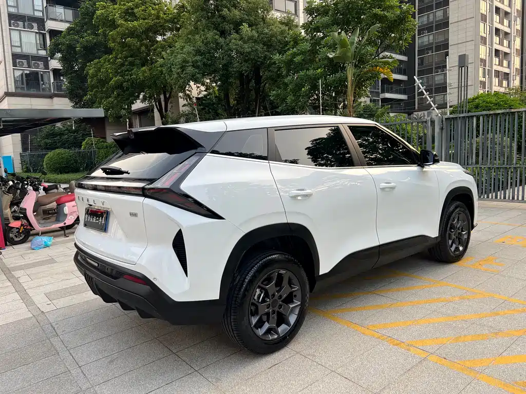 Geely Boyue — миниатюра 7