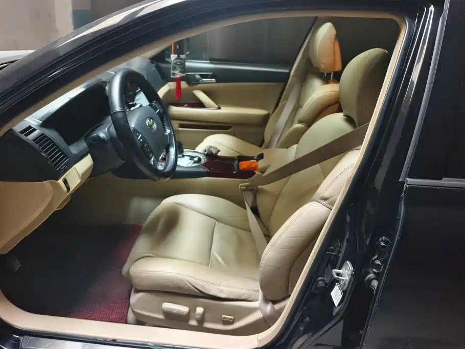 Toyota Reiz — миниатюра 9