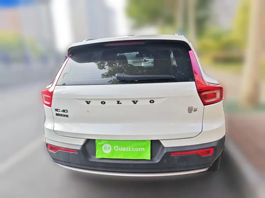 Volvo XC40 — миниатюра 3