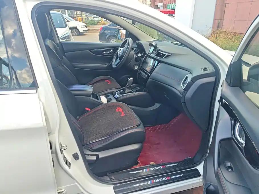 Nissan Qashqai — миниатюра 8