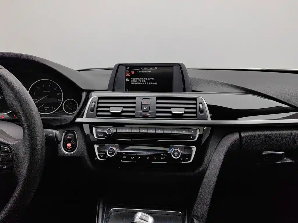BMW 3 Series — миниатюра 12