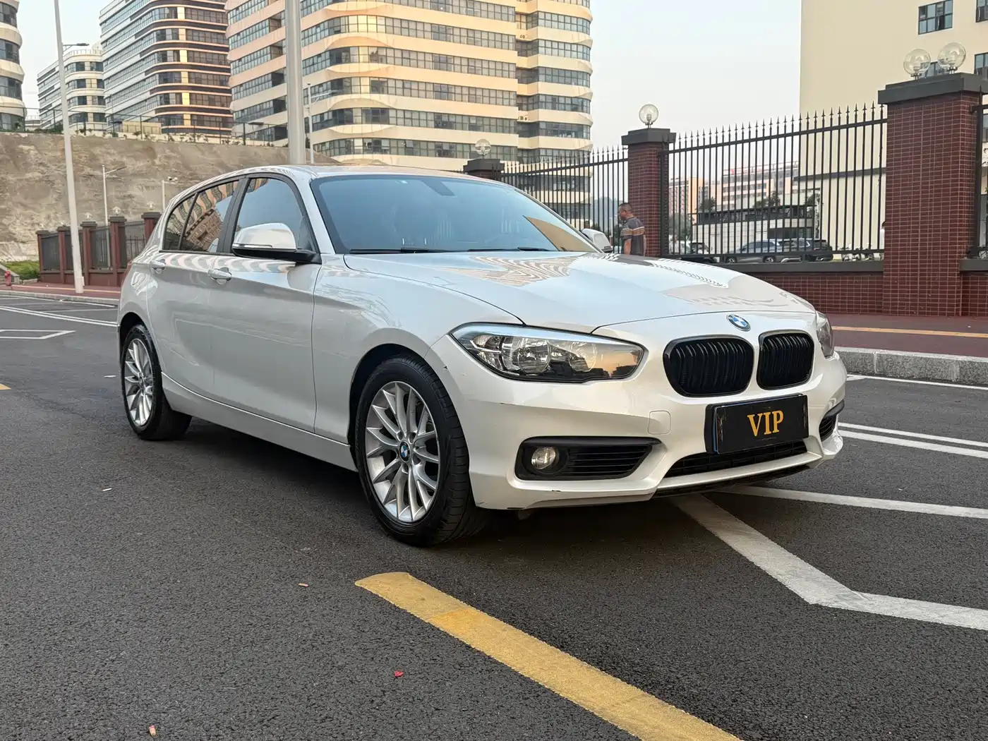 BMW 1 Series (Import)