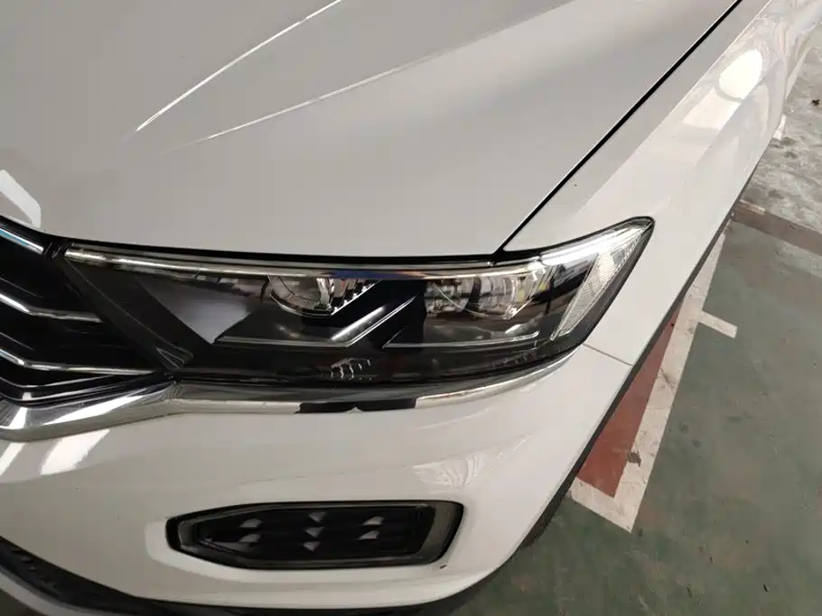Volkswagen T-Roc — миниатюра 5