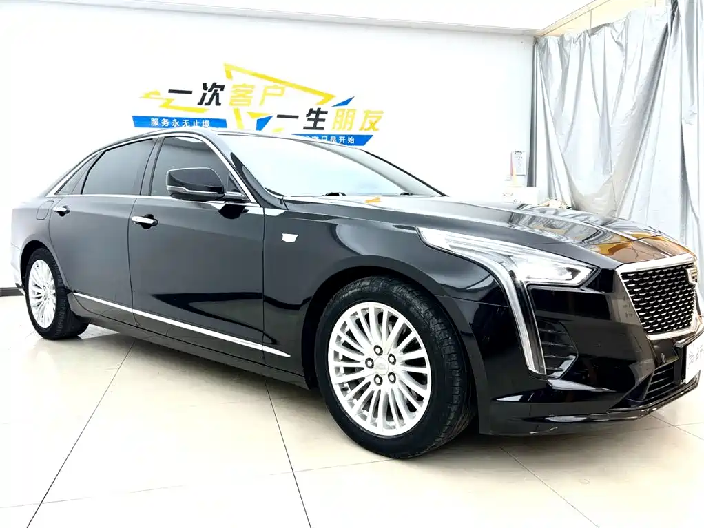 CADILLAC CT6
